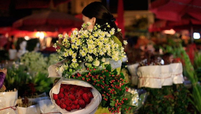 Chợ hoa tươi Hồ Thị Kỷ