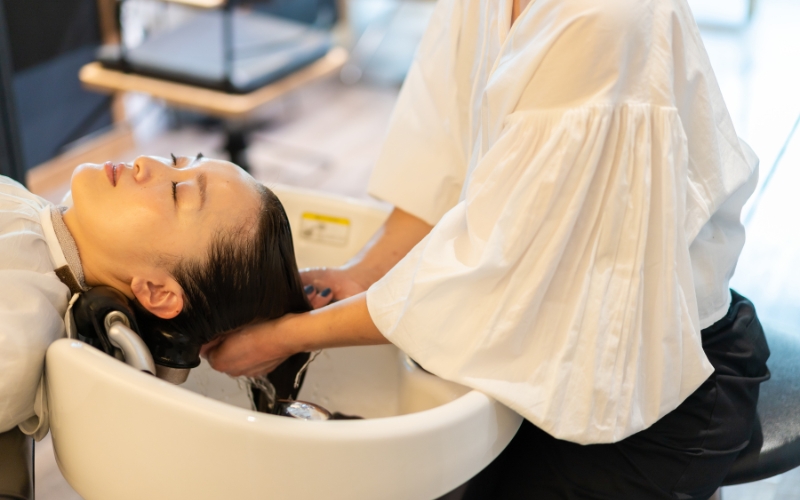 thư giãn và massage da đầu