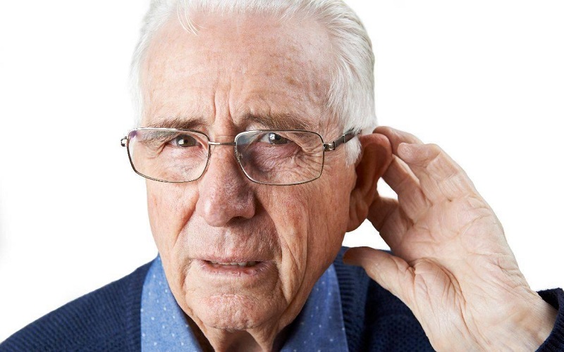 tìm hiểu về bệnh lãng tai ở người già