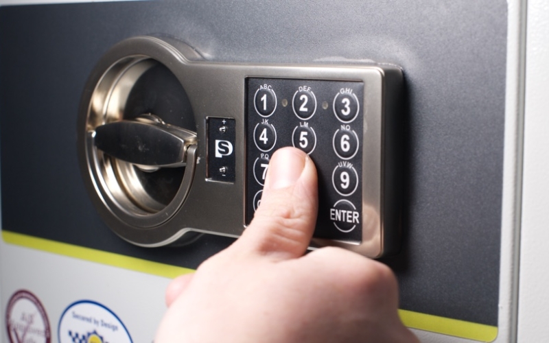 nhập lại mật khẩu chính xác 